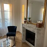 Cosy Apt With Balcony - 2 Minutes From Metro Station