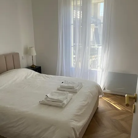 Apartment Cosy Apt With Balcony - 2 Minutes From Metro Station