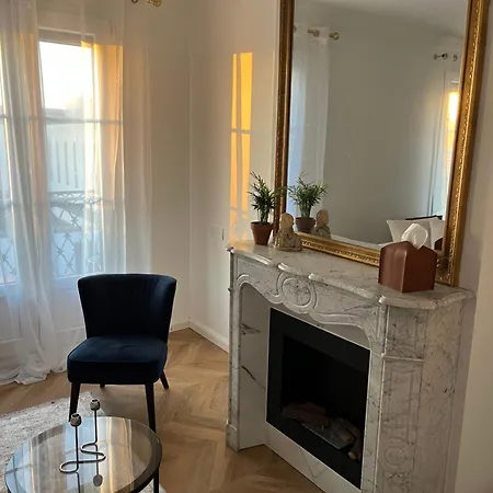Appartamento Cosy Apt With Balcony - 2 Minutes From Metro Station *